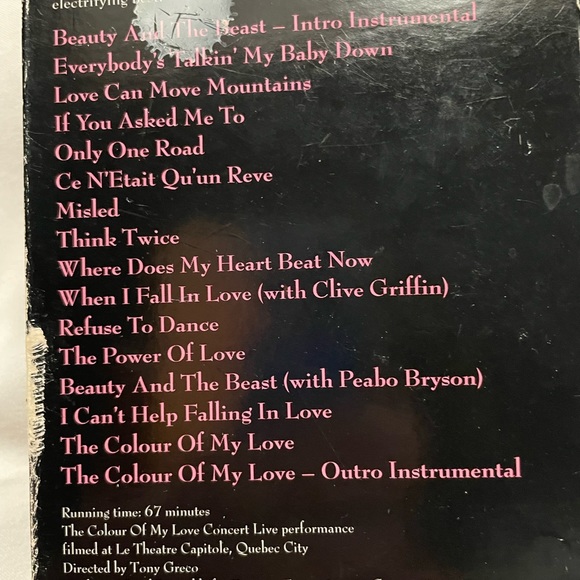 Celine Dion two cassettes of her performing in concert - Picture 4 of 5